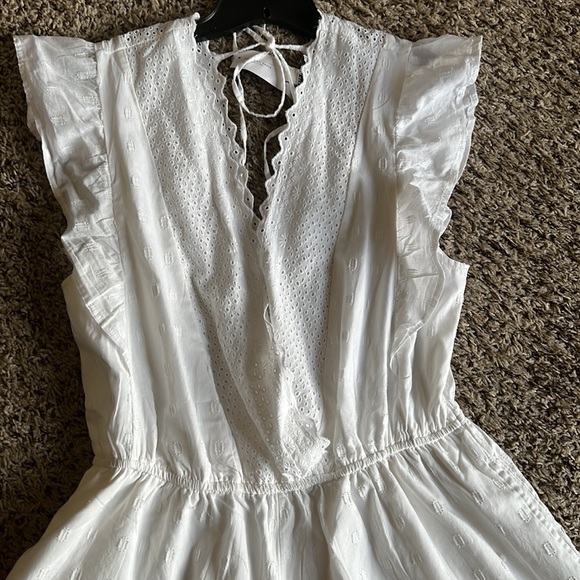 American Eagle romper White laced with open back Size XL NWT - Picture 10 of 13